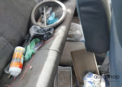 2000 Chevrolet Silverado 1500 из США, поврежденный, VIN 2GCEC19W0Y1124635